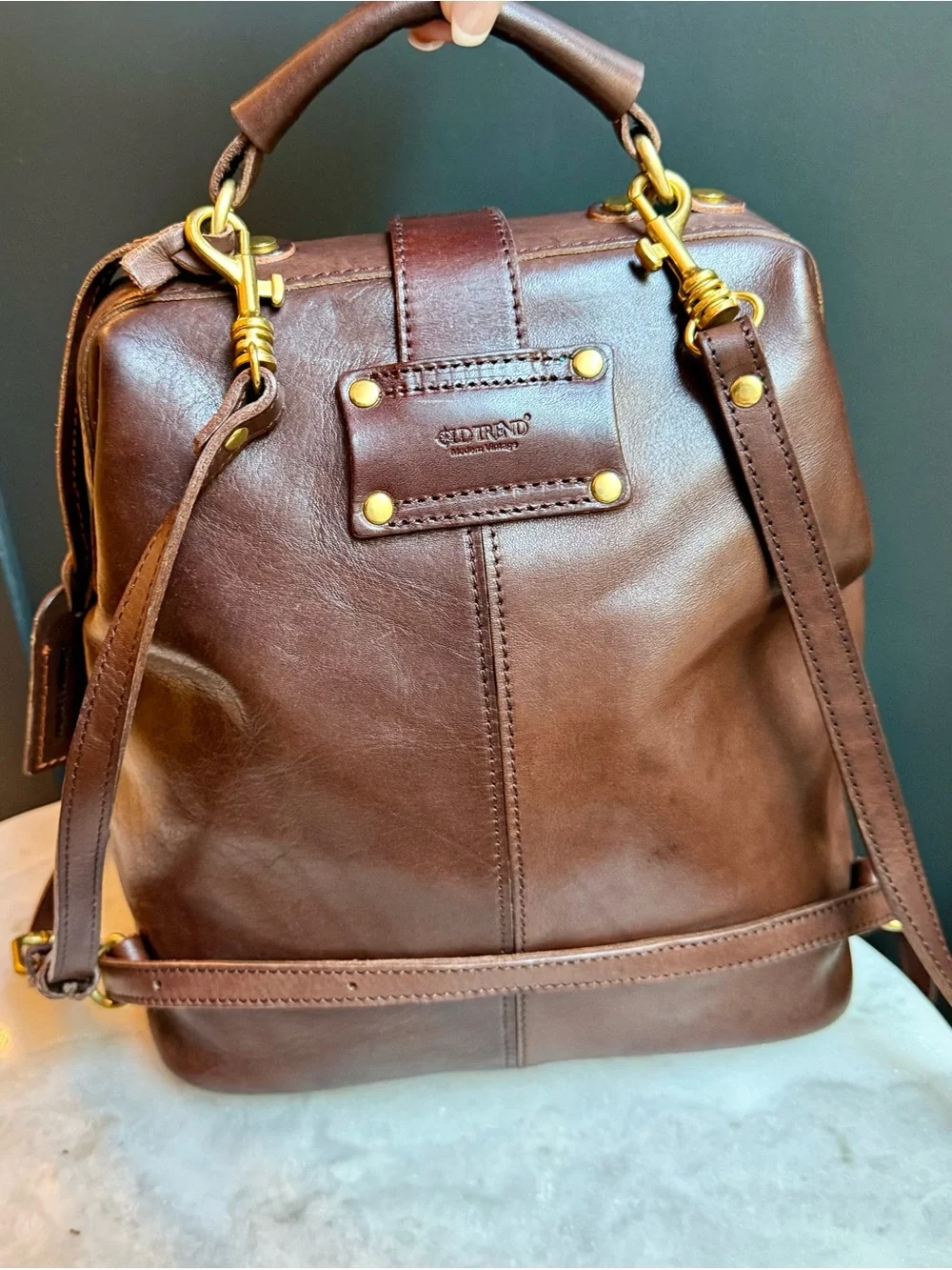 Old Trend Doctor Backpacks- Genuine Leather